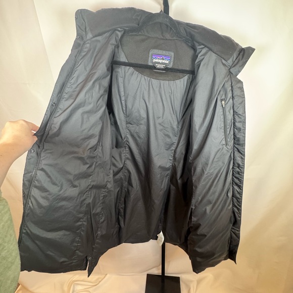 Patagonia Down With It Parka Black Women’s Medium | Style 28441FA19 - Picture 11 of 16